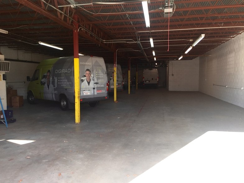 More Photos Of 161-163 Merrimac St, Woburn Service For Lease