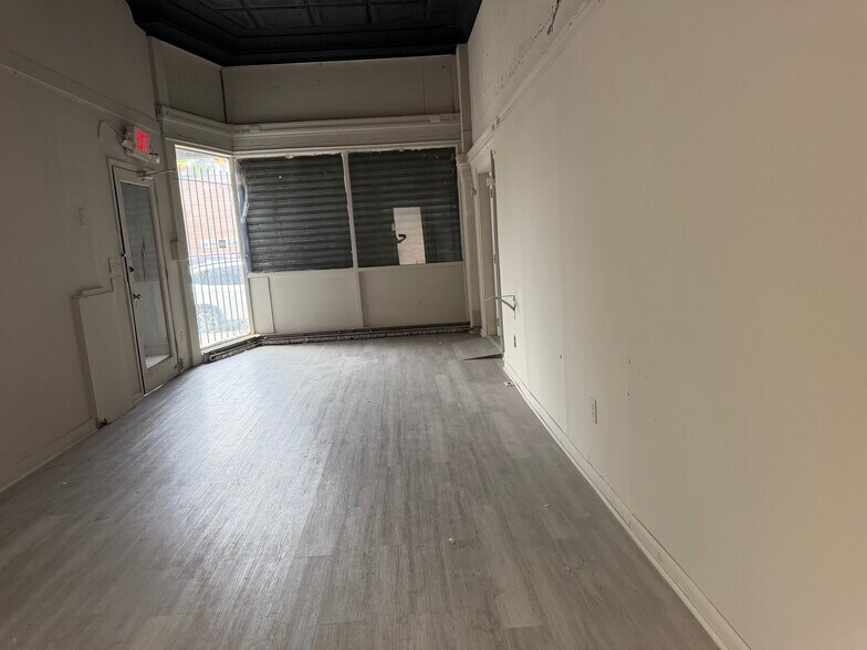 More Photos Of 41-43 Bloomfield Ave, Newark Storefront For Lease