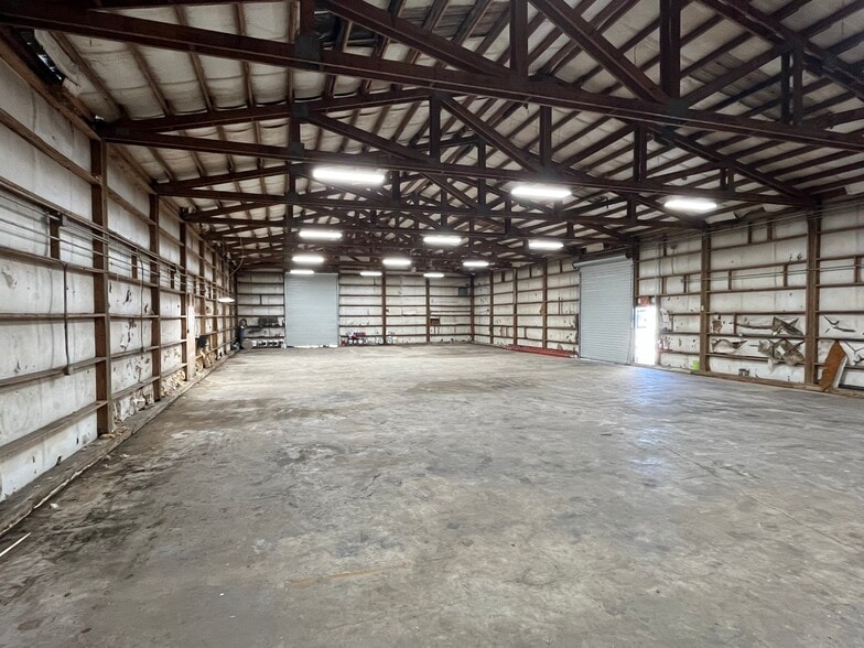 Primary Photo Of 1401 S French Ave, Sanford Warehouse For Lease