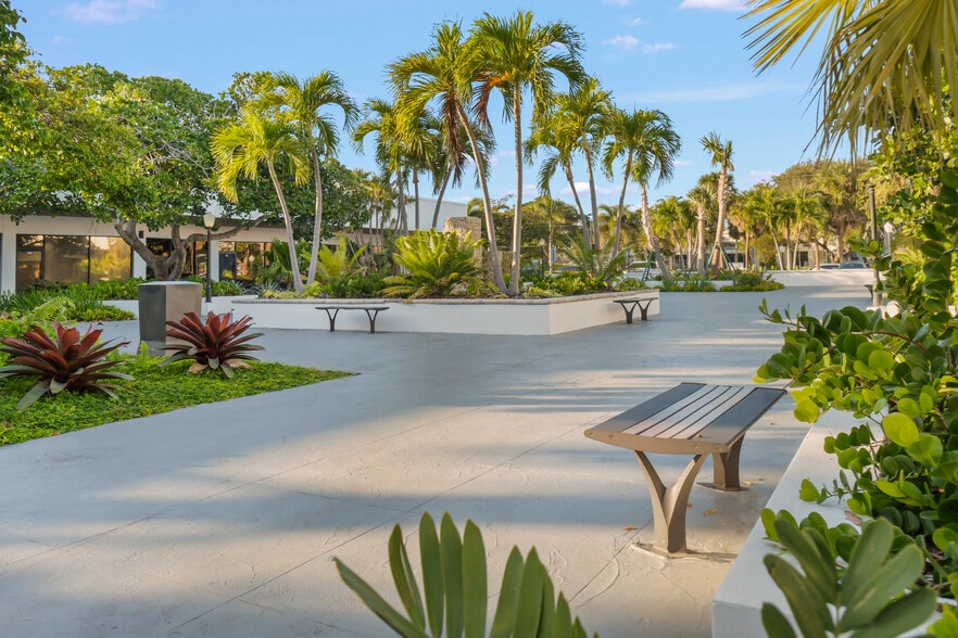 More Photos Of 500 NE Spanish River Blvd, Boca Raton Unknown For Lease