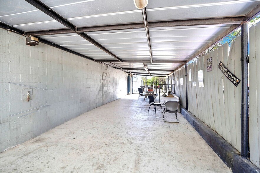 More Photos Of 4219 Culebra Rd, San Antonio Flex For Sale