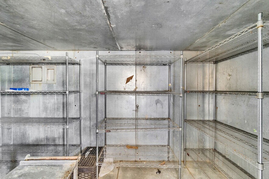 More Photos Of 110 E Pennsylvania Ave, New Stanton General Retail For Sale