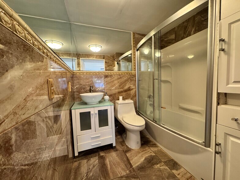 More Photos Of 2633 SW 34th Ave, Miami Multifamily For Sale
