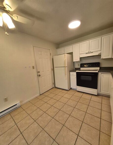 More Photos Of 5917 Plank Rd, Peoria Multifamily For Sale