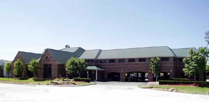 More Photos Of 1668 S Telegraph Rd, Bloomfield Hills Office For Lease