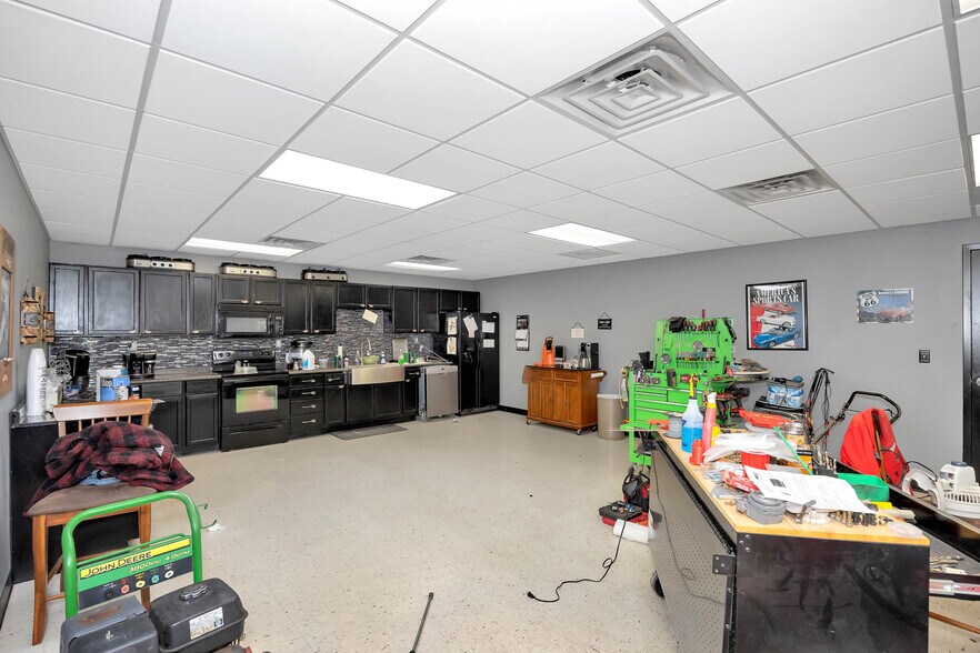 6594 Old Railroad Bed Rd, Toney, AL 35773 Industrial For Lease