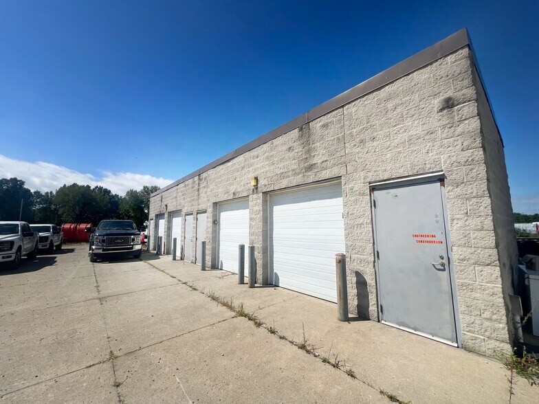 More Photos Of 441 W Broad St, Pataskala Warehouse For Sale