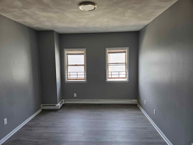 More Photos Of 95 Medford St, Malden Apartments For Sale