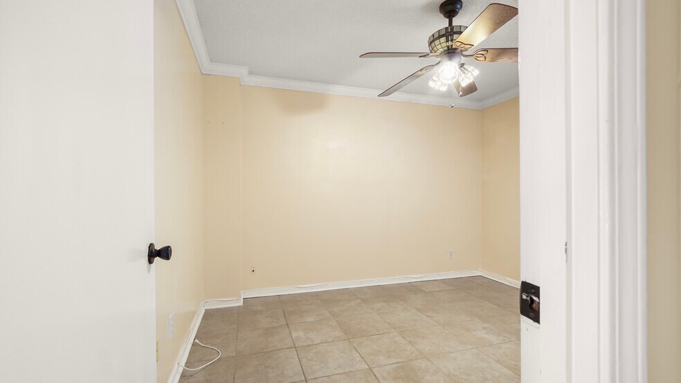 More Photos Of 1656 Scenic Gulf Dr, Destin Apartments For Sale