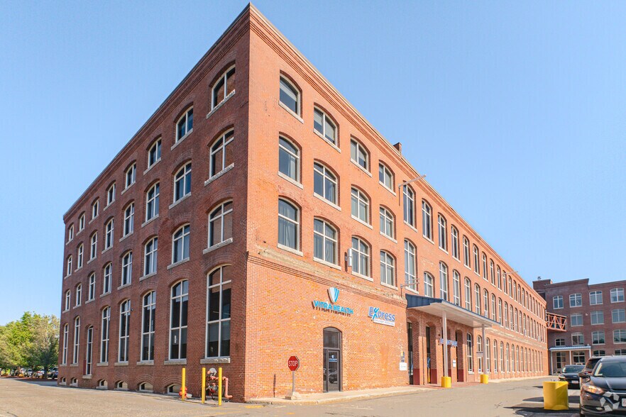 More Photos Of 370 Merrimack St, Lawrence Office For Lease