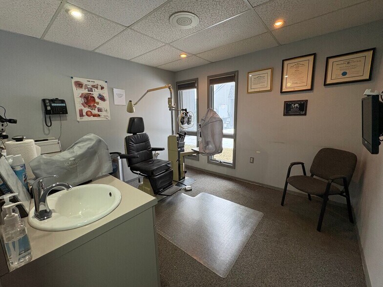 More Photos Of 33-36 Village Ct, Hazlet Office For Sale