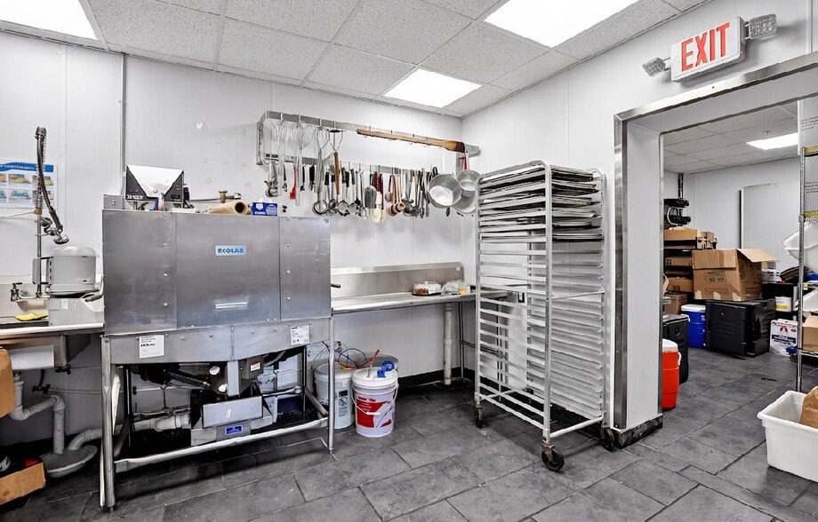More Photos Of 24737 W 8 Mile Rd, Detroit Restaurant For Sale