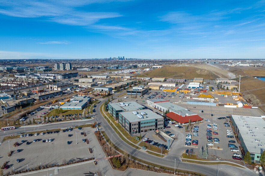 More Photos Of 11420 27th St SE, Calgary Medical For Lease