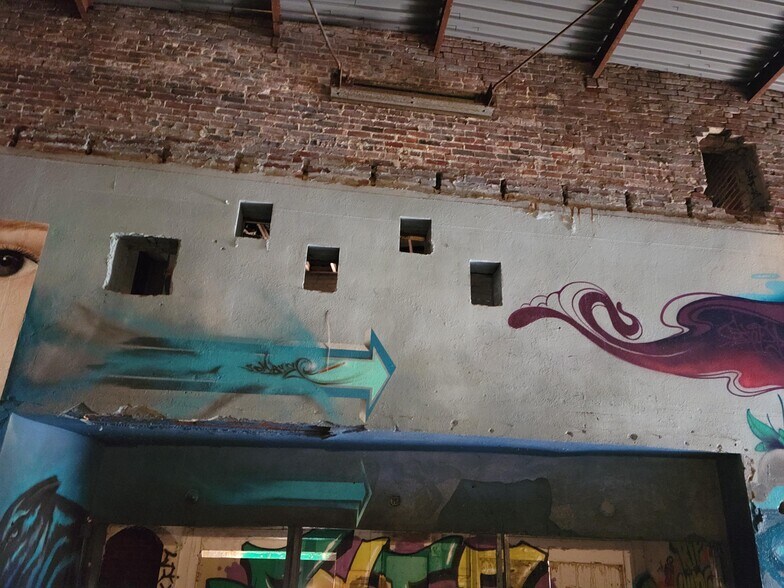 More Photos Of , Memphis Unknown For Sale