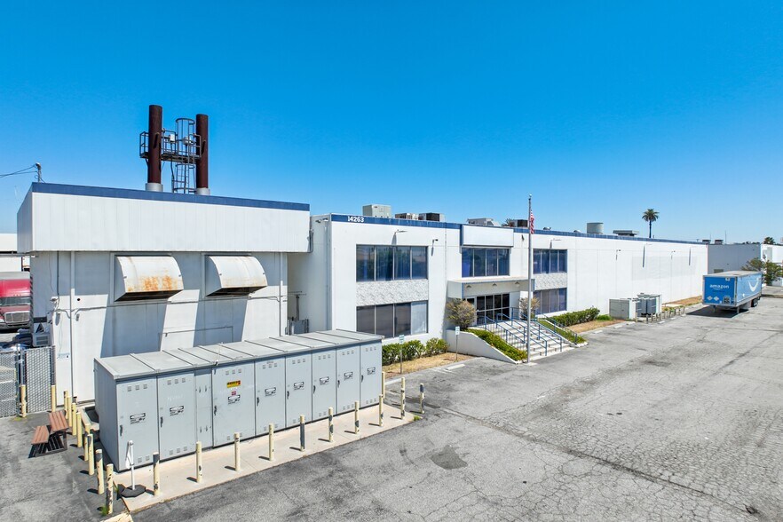 Primary Photo Of 14263 Gannet St, La Mirada Manufacturing For Lease