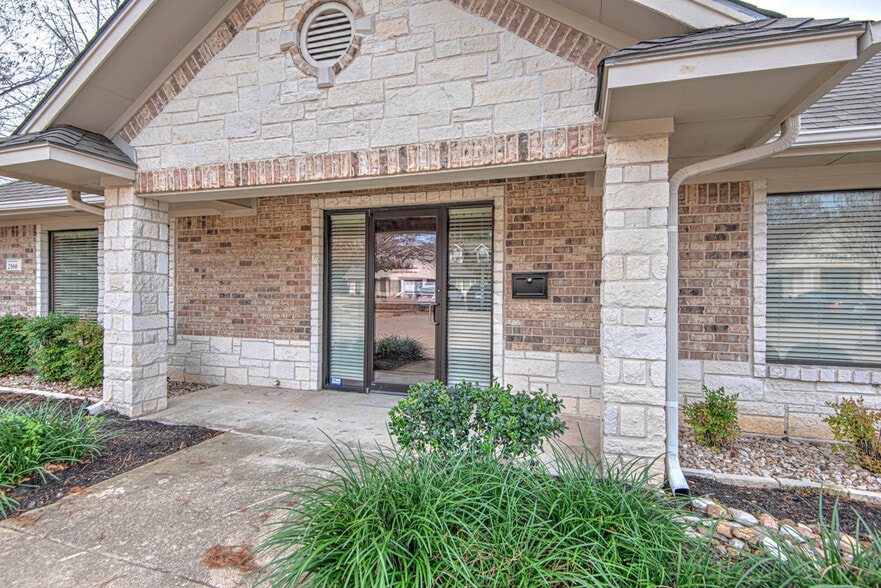 More Photos Of 2566 Blue Meadow Dr, Temple Office Residential For Lease