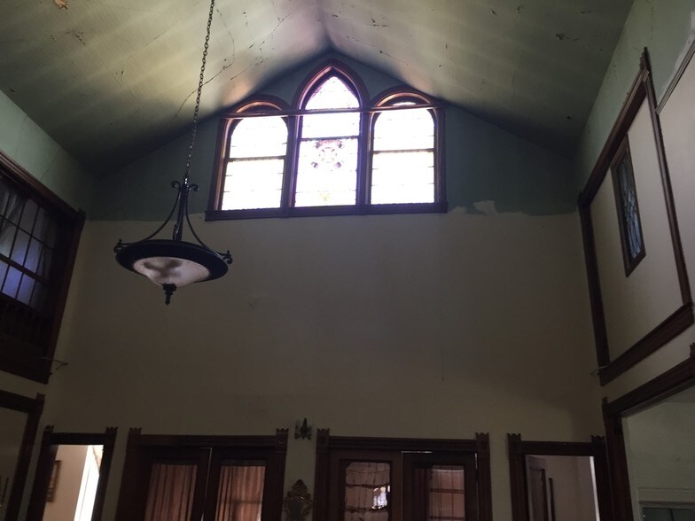 More Photos Of 349 N Monroe St, Lapeer Religious Facility For Sale