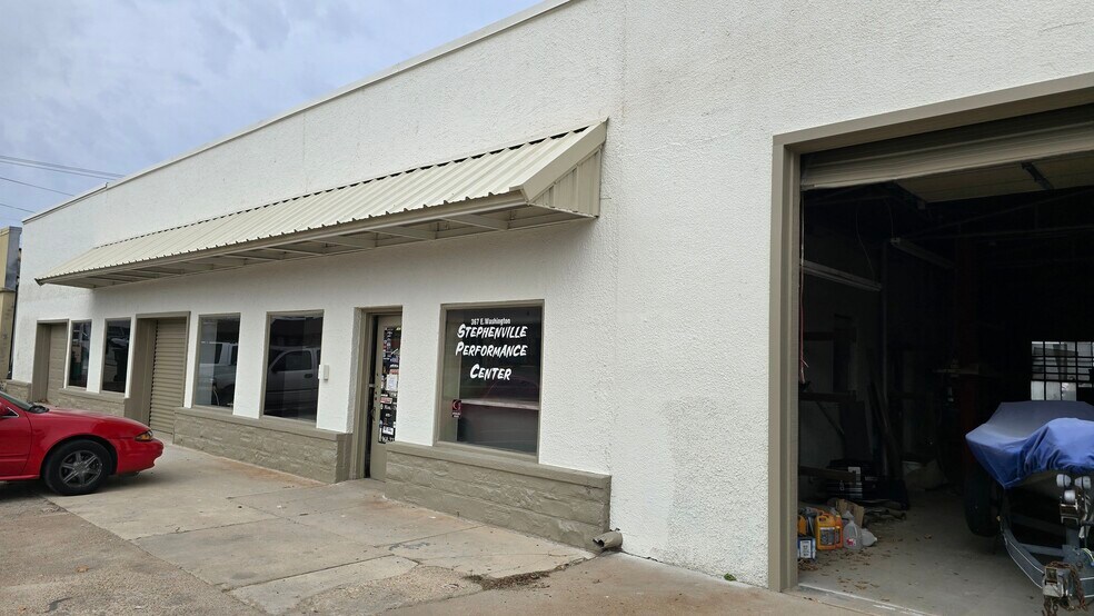 More Photos Of 367 E Washington St, Stephenville Light Manufacturing For Sale