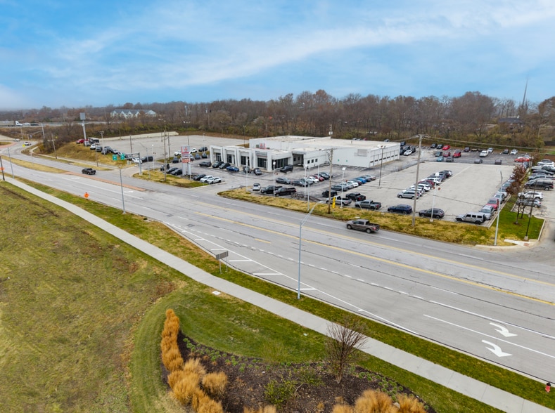 Primary Photo Of 6300 E 87th St, Kansas City Auto Dealership For Sale