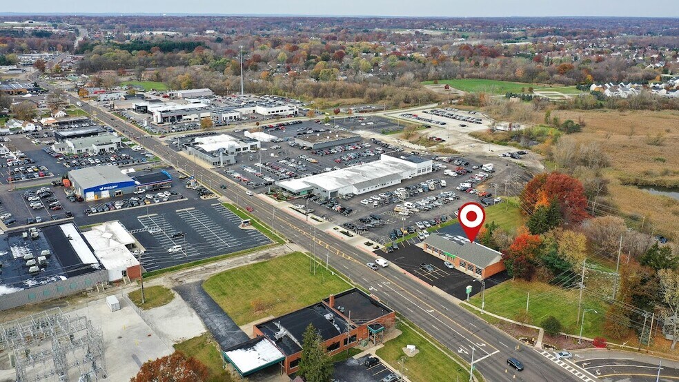 More Photos Of 1005 W Main St, Kent Auto Repair For Sale