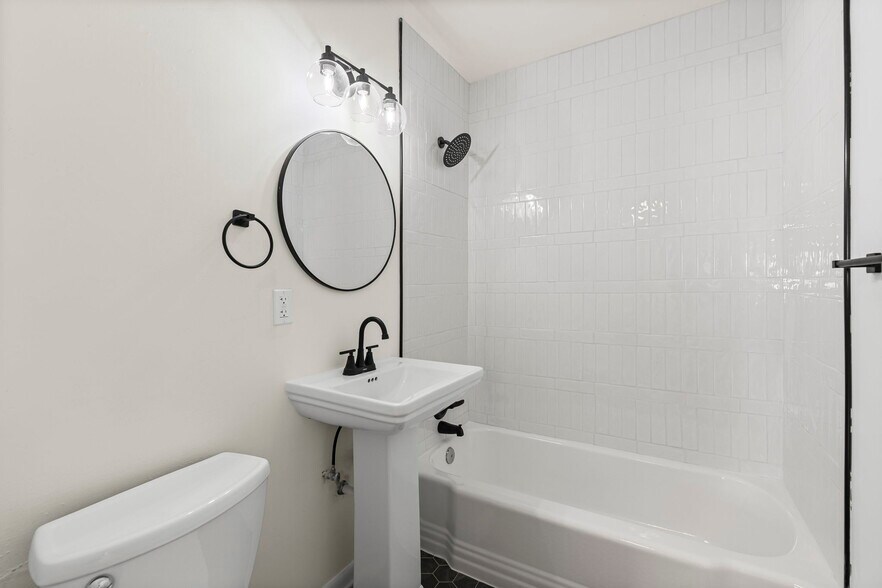 More Photos Of 4911 Walnut St, Kansas City Apartments For Sale