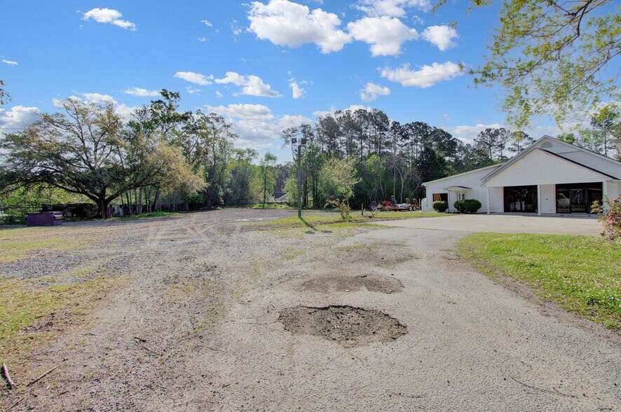 More Photos Of 860 Orangeburg Rd, Summerville Office Residential For Sale