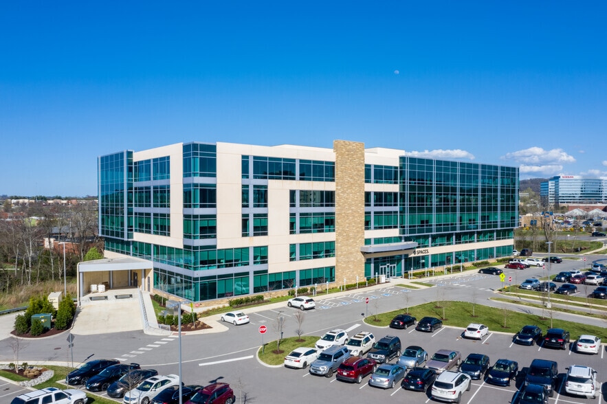 More Photos Of 3401 Mallory Ln, Franklin Office For Lease