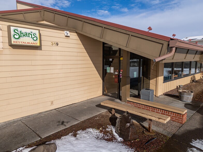 More Photos Of 319 SE Nye Ave, Pendleton Restaurant For Lease