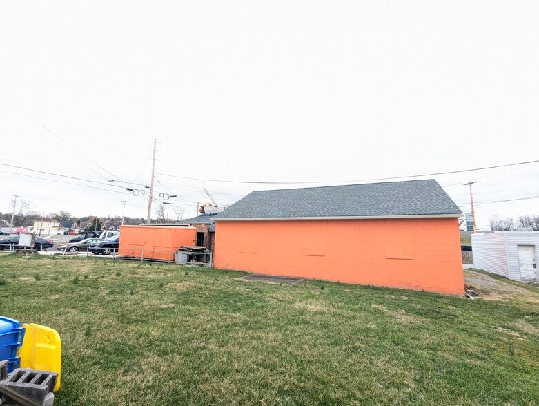 More Photos Of 1066 Mount Rose Ave, York Storefront For Sale