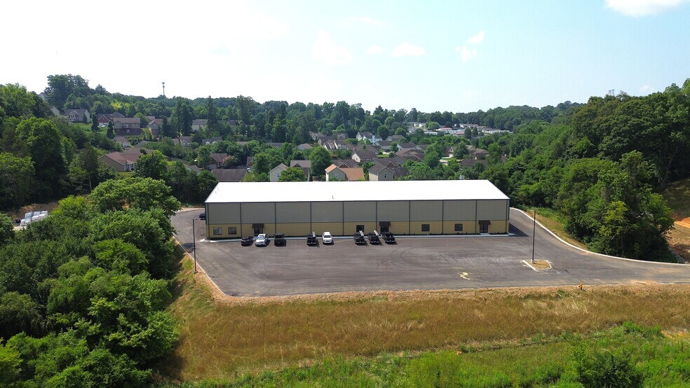 More Photos Of 3030 Amherst Rd, Knoxville Unknown For Lease