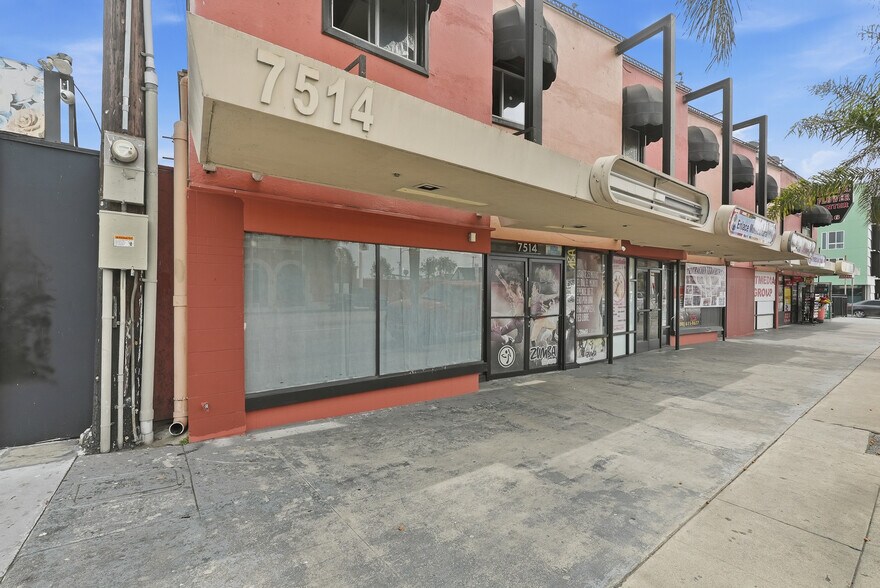 More Photos Of 7514 Pacific Blvd, Huntington Park Storefront Retail Office For Sale