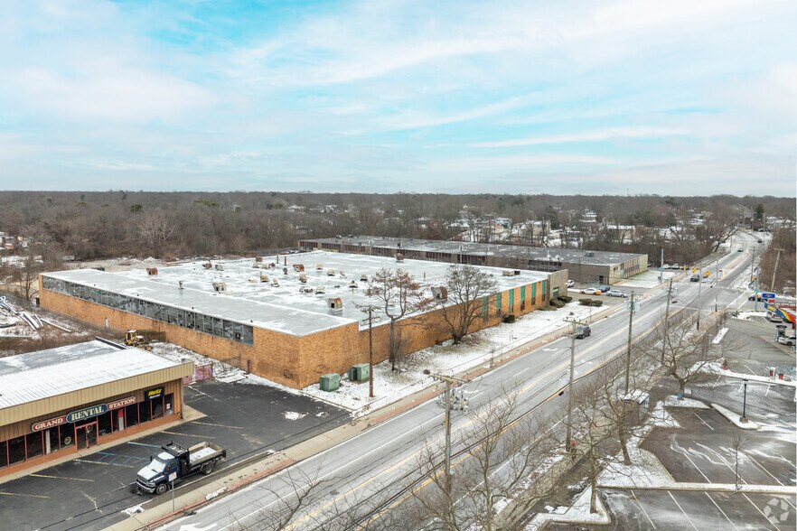 More Photos Of 365 Bayshore Rd, Deer Park Warehouse For Sale