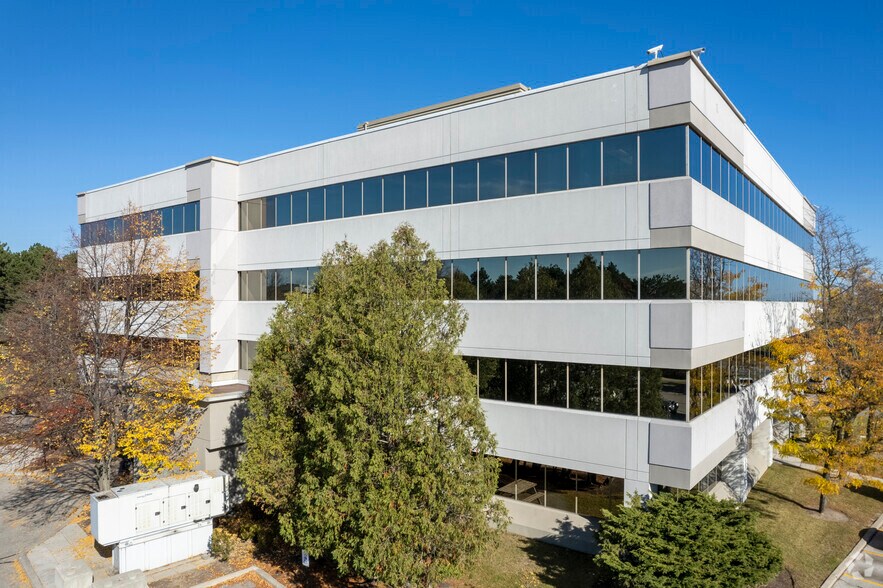 More Photos Of 2121 Argentia Rd, Mississauga Office For Lease