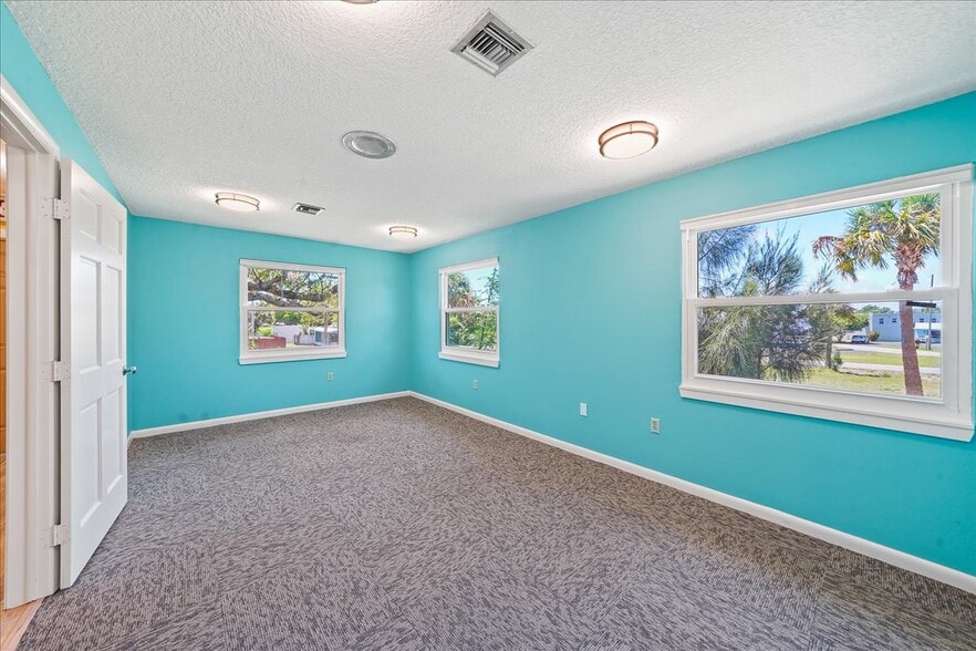 More Photos Of 111 Scott St, Melbourne Office For Sale