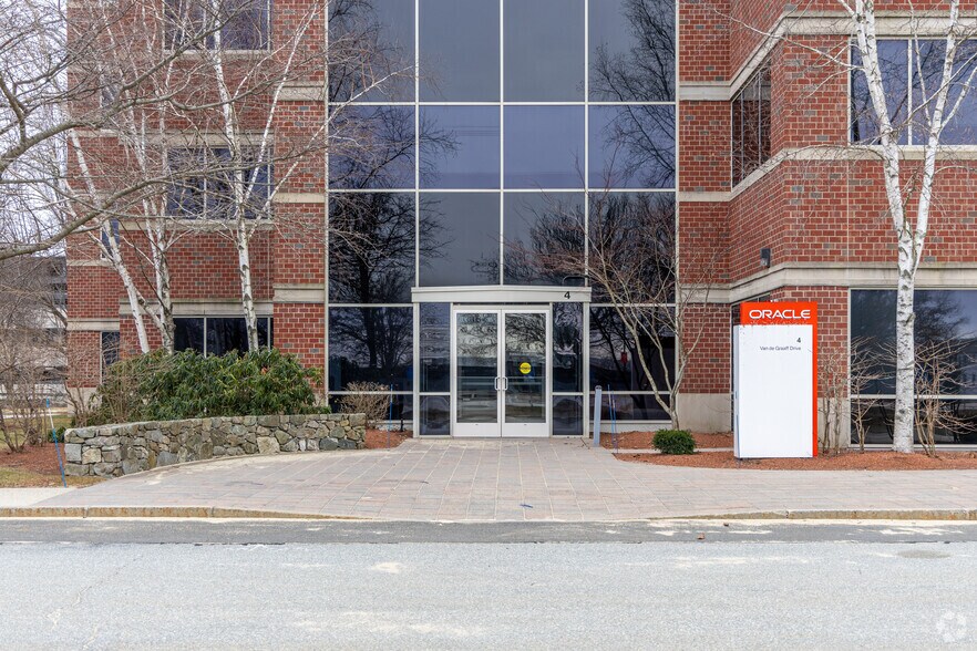More Photos Of 4 Van De Graaff Dr, Burlington Office For Lease