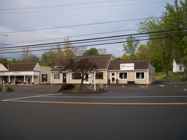 More Photos Of 578-582 Post Rd E, Westport Freestanding For Lease