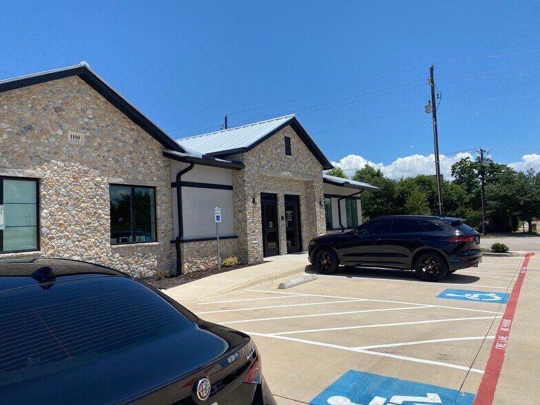 More Photos Of 1120 N Kimball Ave, Southlake Medical For Lease