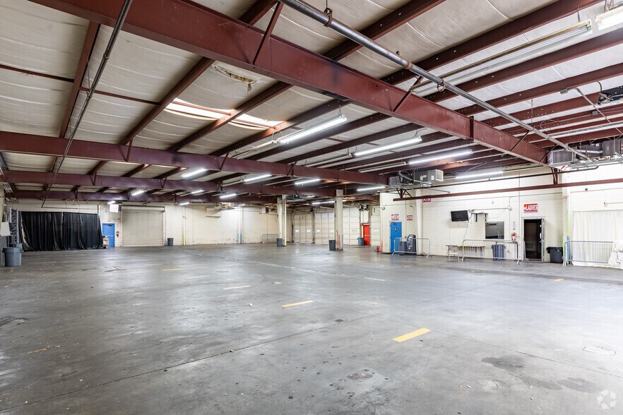 More Photos Of 351 Marietta St NW, Atlanta Service For Sale