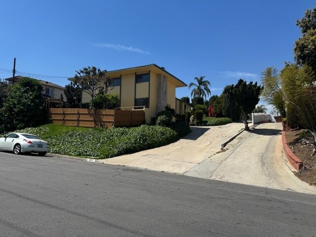 Primary Photo Of 351 S Lincoln Ave, Monterey Park Apartments For Sale