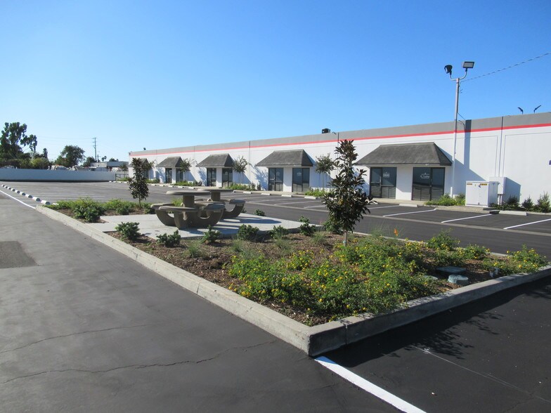 More Photos Of 3619-3735 San Gabriel River Pky, City of Industry Distribution For Lease