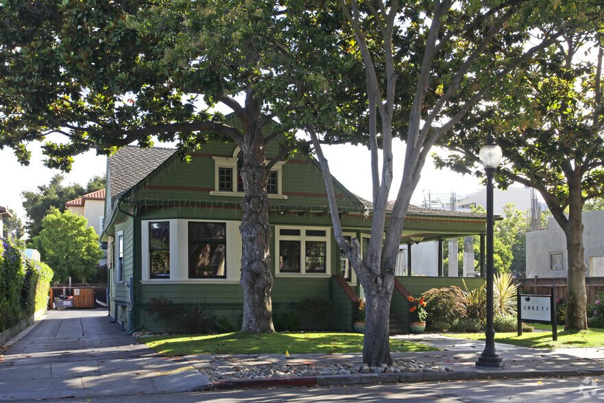 More Photos Of 938 Villa St, Mountain View Restaurant For Lease