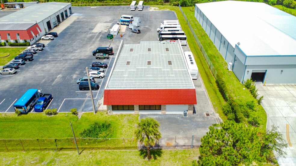 More Photos Of 1445 Cox Rd, Cocoa Light Distribution For Lease