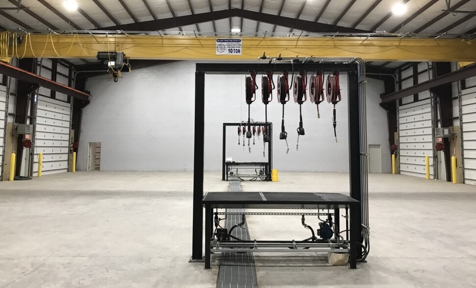 More Photos Of 8 County Rd 203, Pecos Manufacturing For Lease