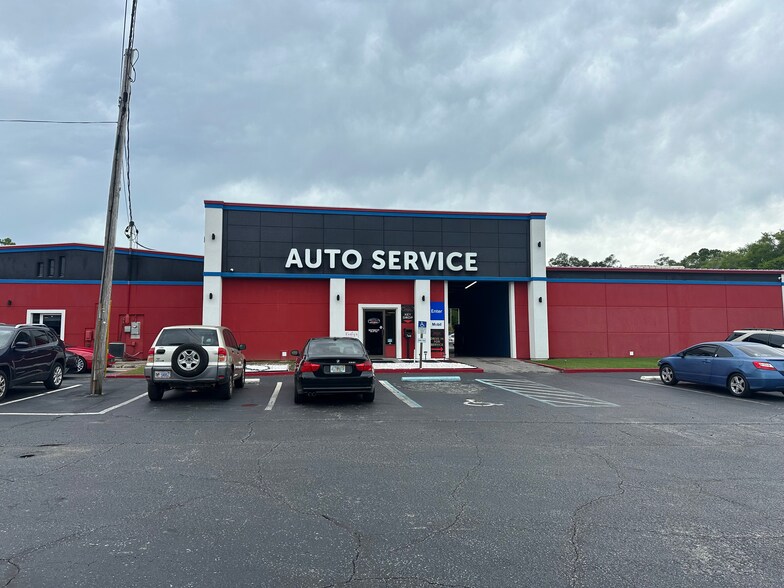 More Photos Of 5675 Davis Hwy, Pensacola Auto Repair For Sale