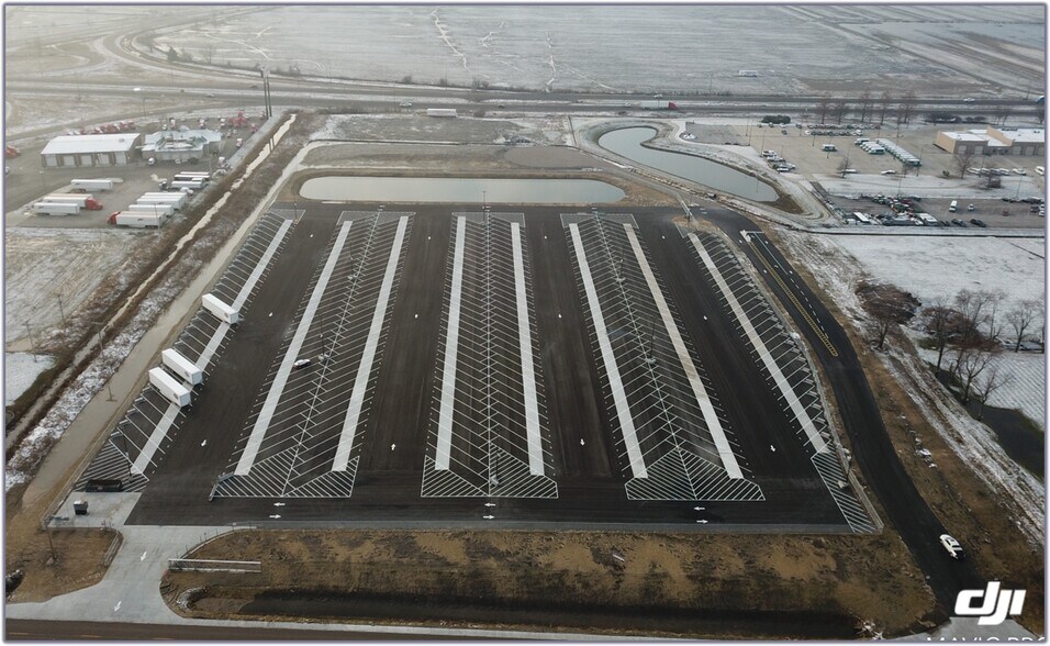 Primary Photo Of 998 Chain of Rocks Rd, Pontoon Beach Land For Lease