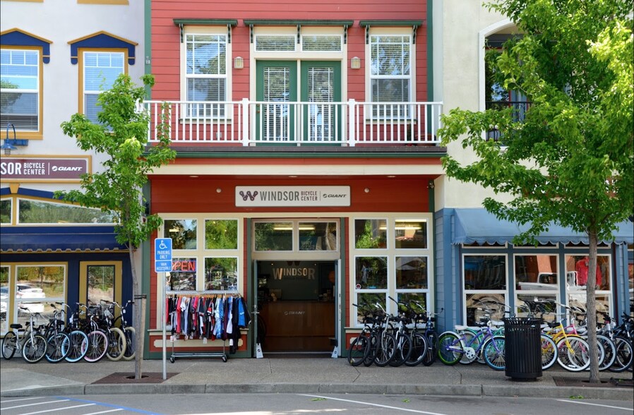 More Photos Of 220 Windsor River Rd, Windsor Apartments For Sale