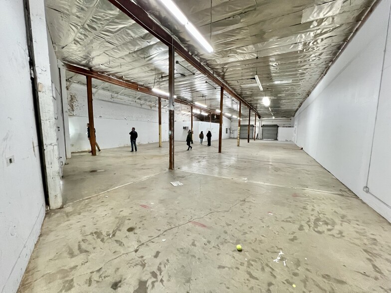 Primary Photo Of 2475 Hunter St, Los Angeles Warehouse For Lease