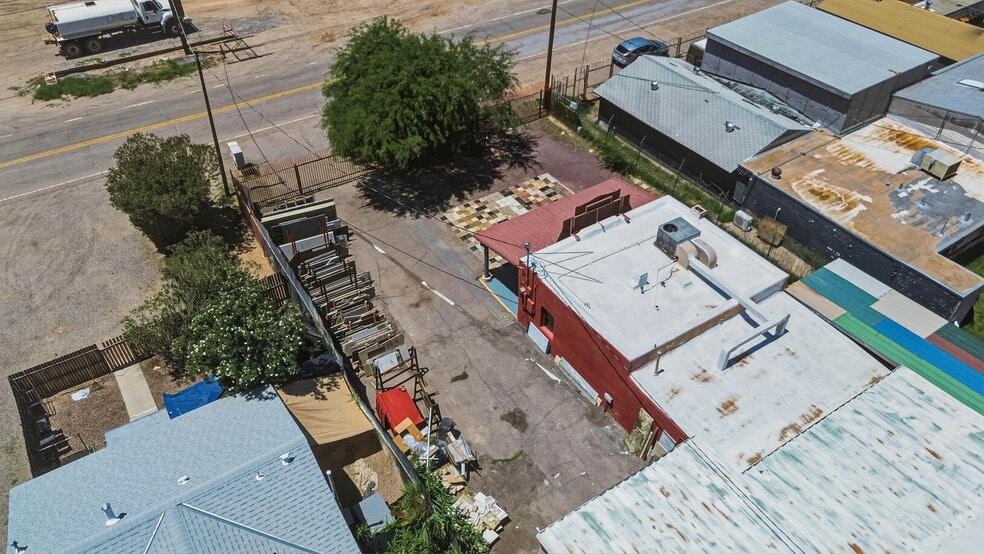 More Photos Of 3835 E Technical Dr, Tucson Warehouse For Lease
