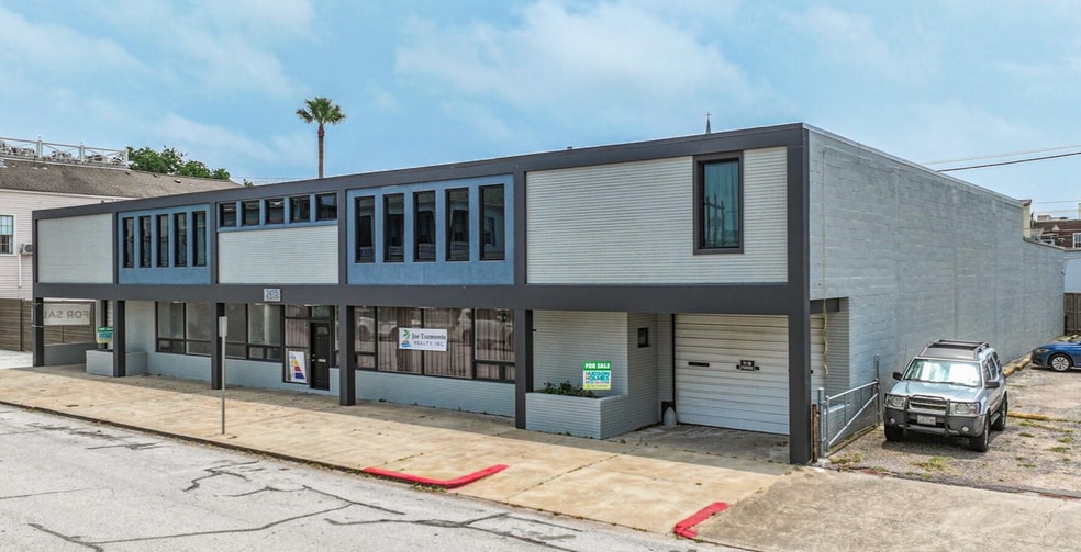 More Photos Of 2415 Church St, Galveston Light Distribution For Lease