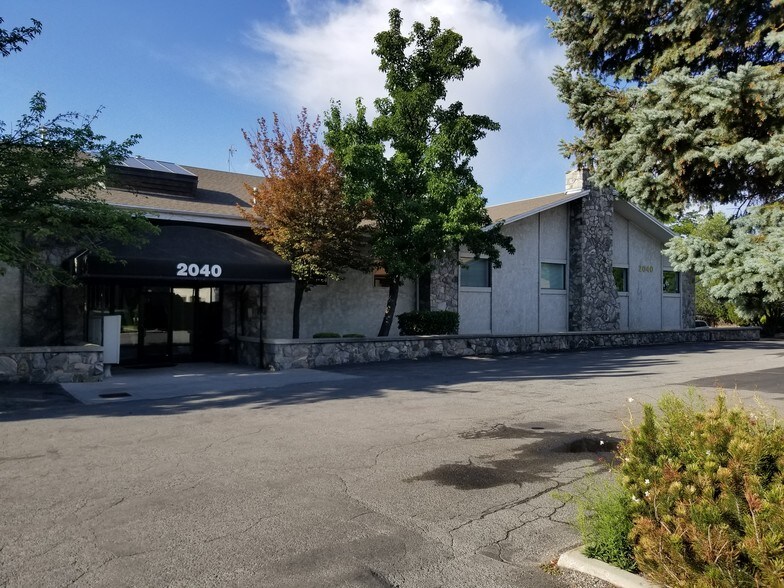 More Photos Of 2040 E Murray Holladay Rd, Salt Lake City Medical For Lease